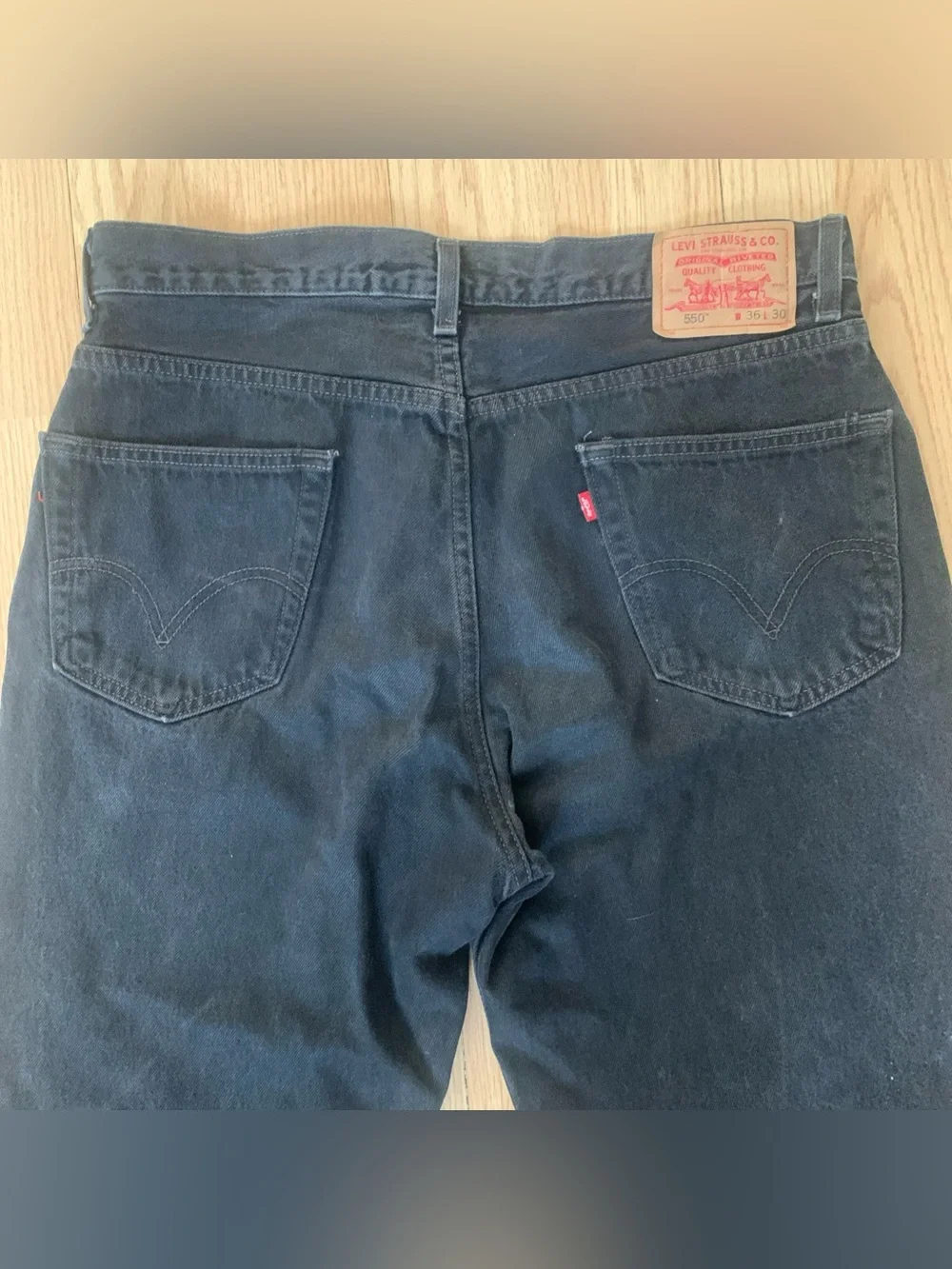 VTG Levi’s 550 Relaxed Fit 100% Cotton Black Row Hem Y2K 90s 36x30 Hipster